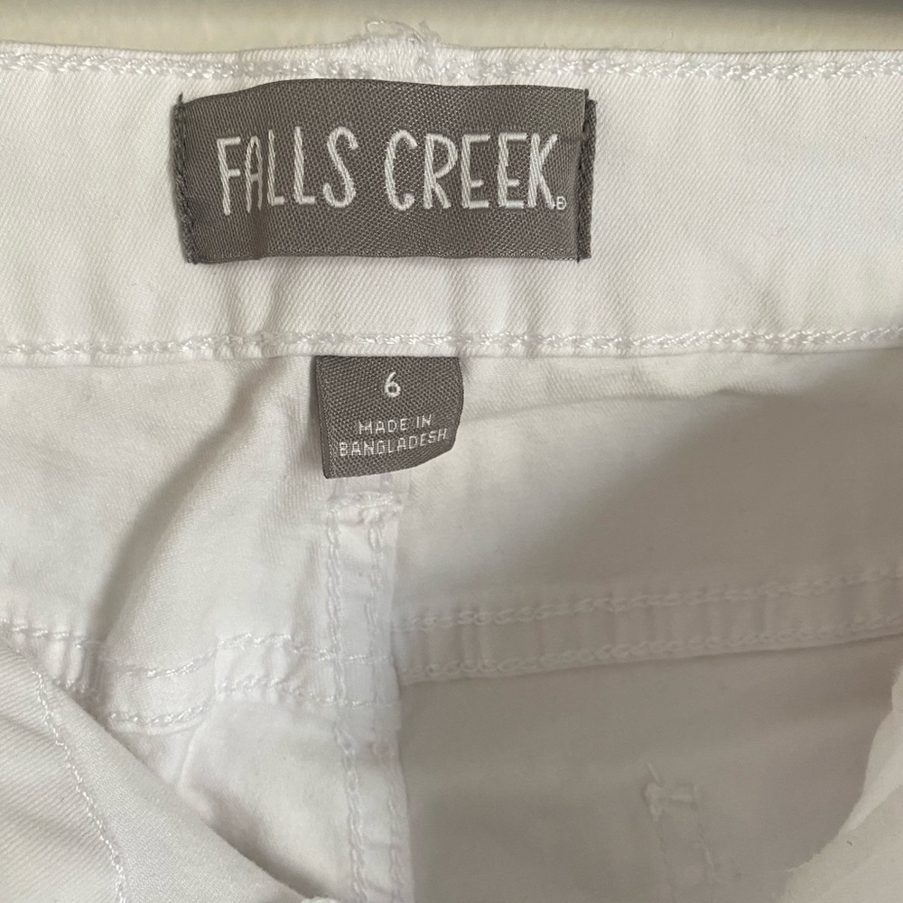 NWT Women’s White Denim Jeans - Picture 4 of 4